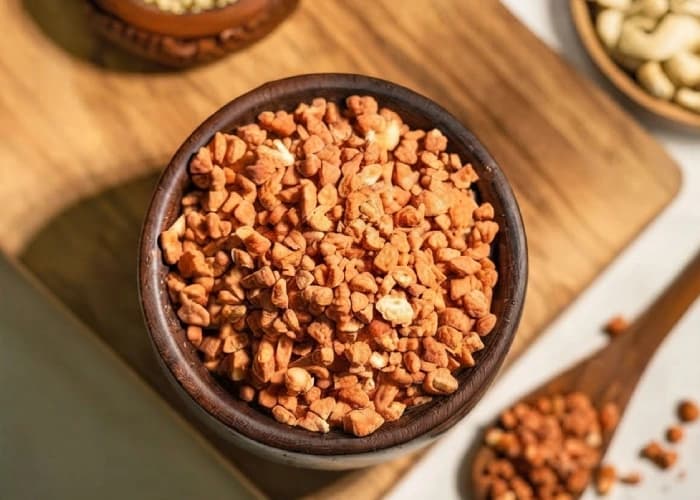 What Is Praline? A Simple Guide to Its Types and Uses
